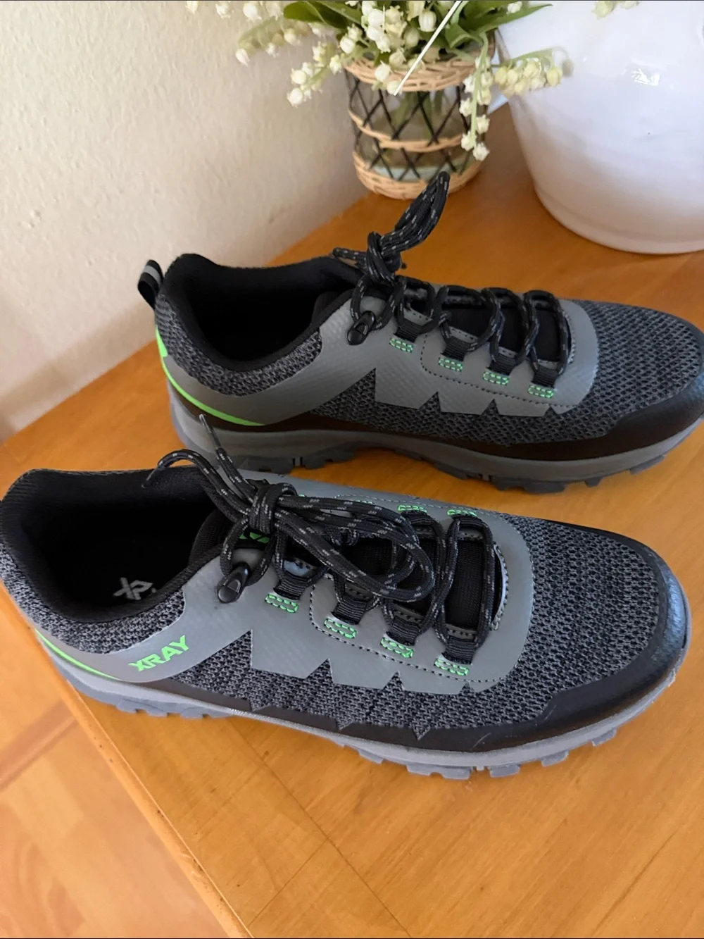 XRAY Men's Gray Athletic Trail Shoes with Green Accents